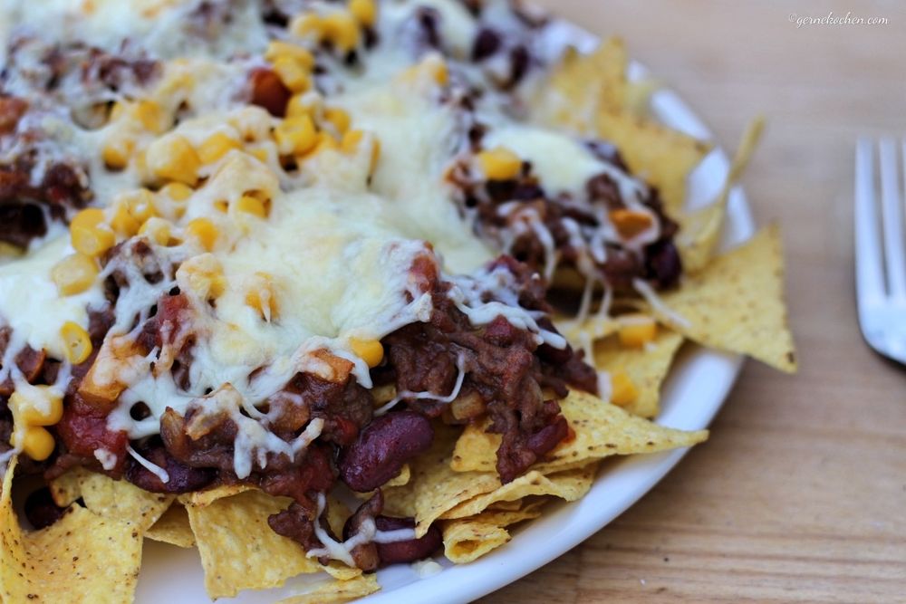 Rezeptbild: Nachos, Beef & Cheese… Überbackene Nachos zum Film!