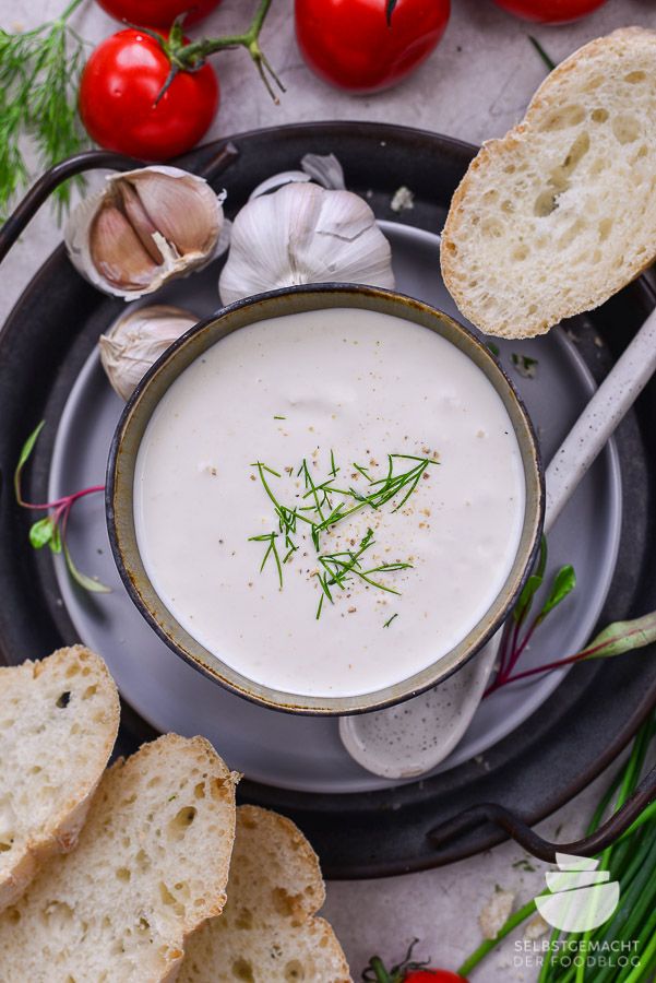 Rezeptbild: Knoblauch Dip mit Joghurt