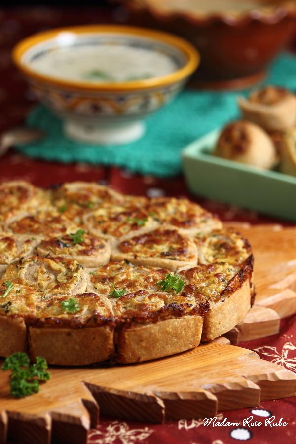 Rezeptbild: Herzhafte Zwiebel-Käse-Schneckennudeln