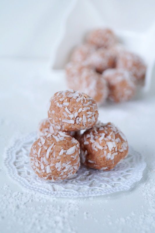 Rezeptbild: Rum Kokos Kugeln 