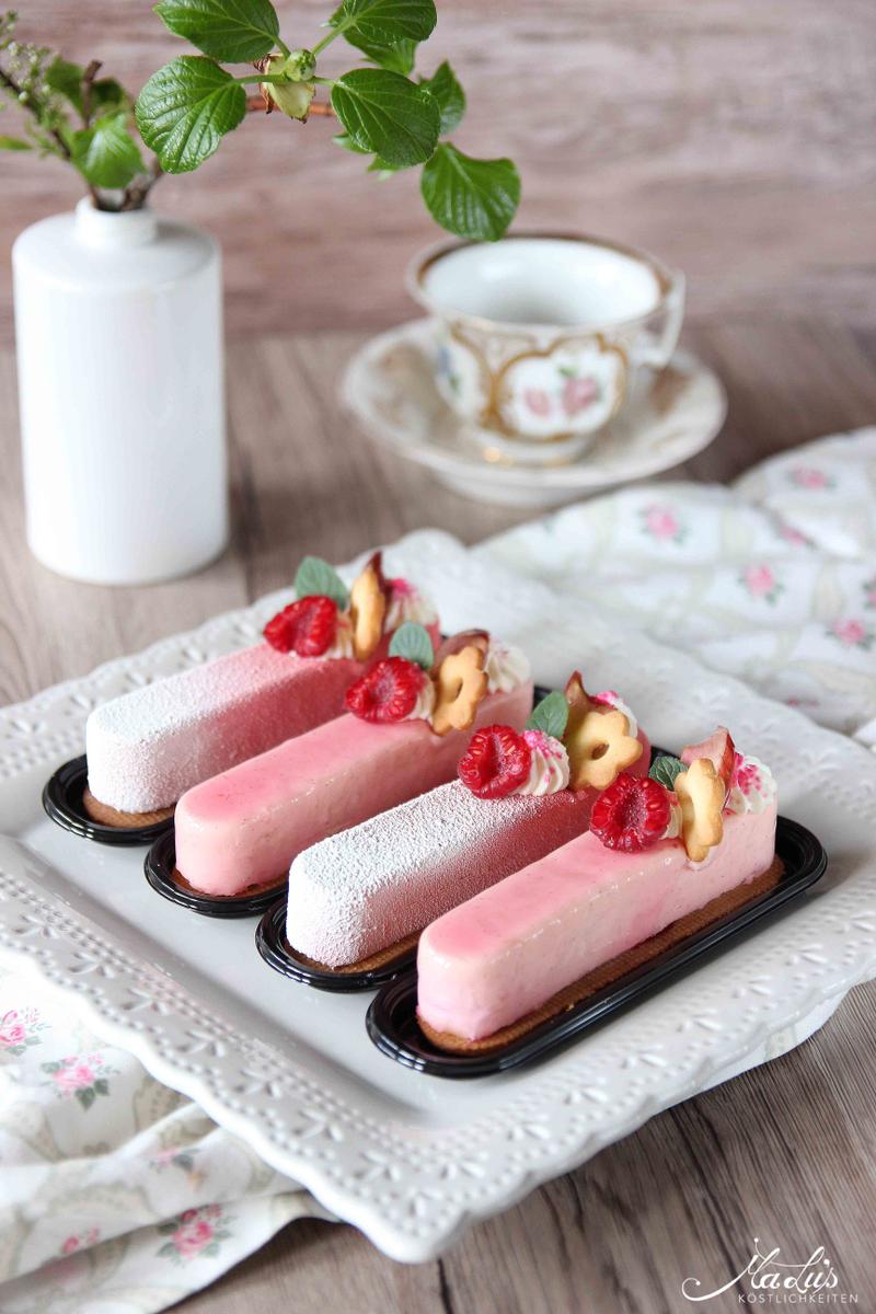Rezeptbild: Rhabarber-Himbeer-Vanille Törtchen