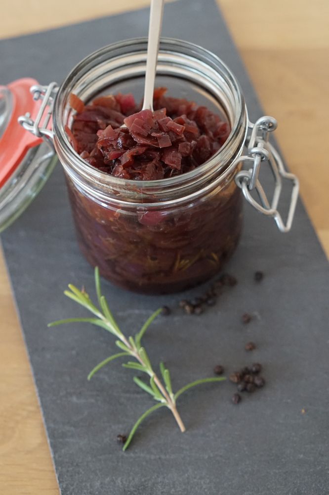 Rezeptbild: Red Onion Jam - Marmelade aus roten Zwiebeln