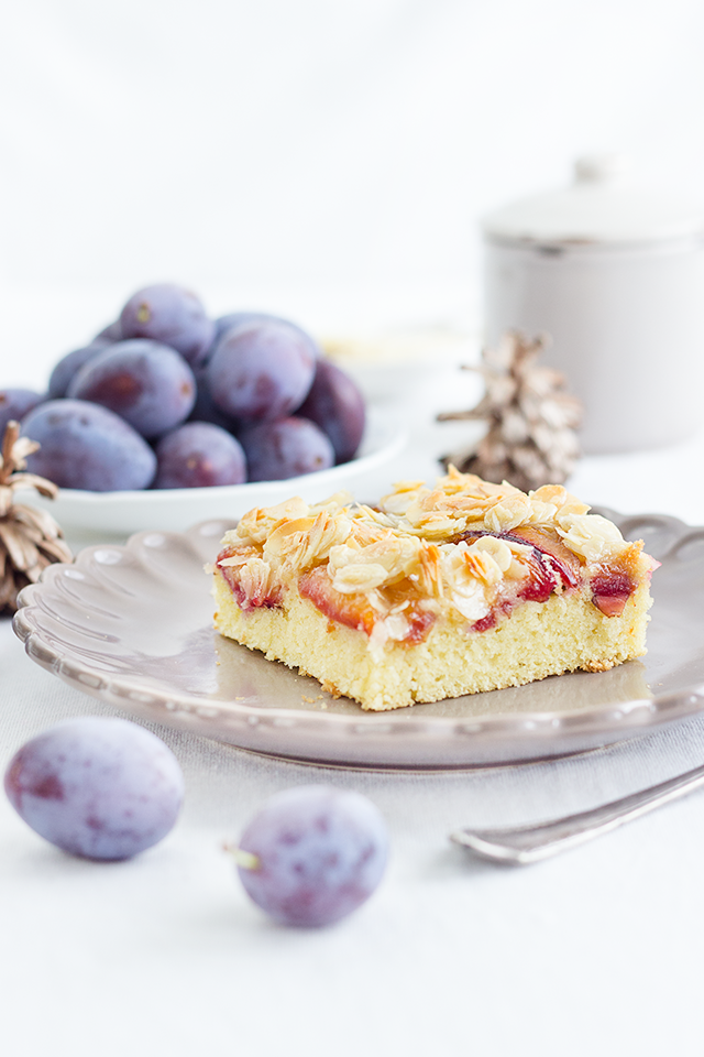 Rezeptbild: Zwetschgen-Mandel-Blechkuchen
