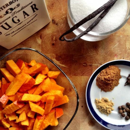 Rezeptbild: Homemade Pumpkin Spice Syrup