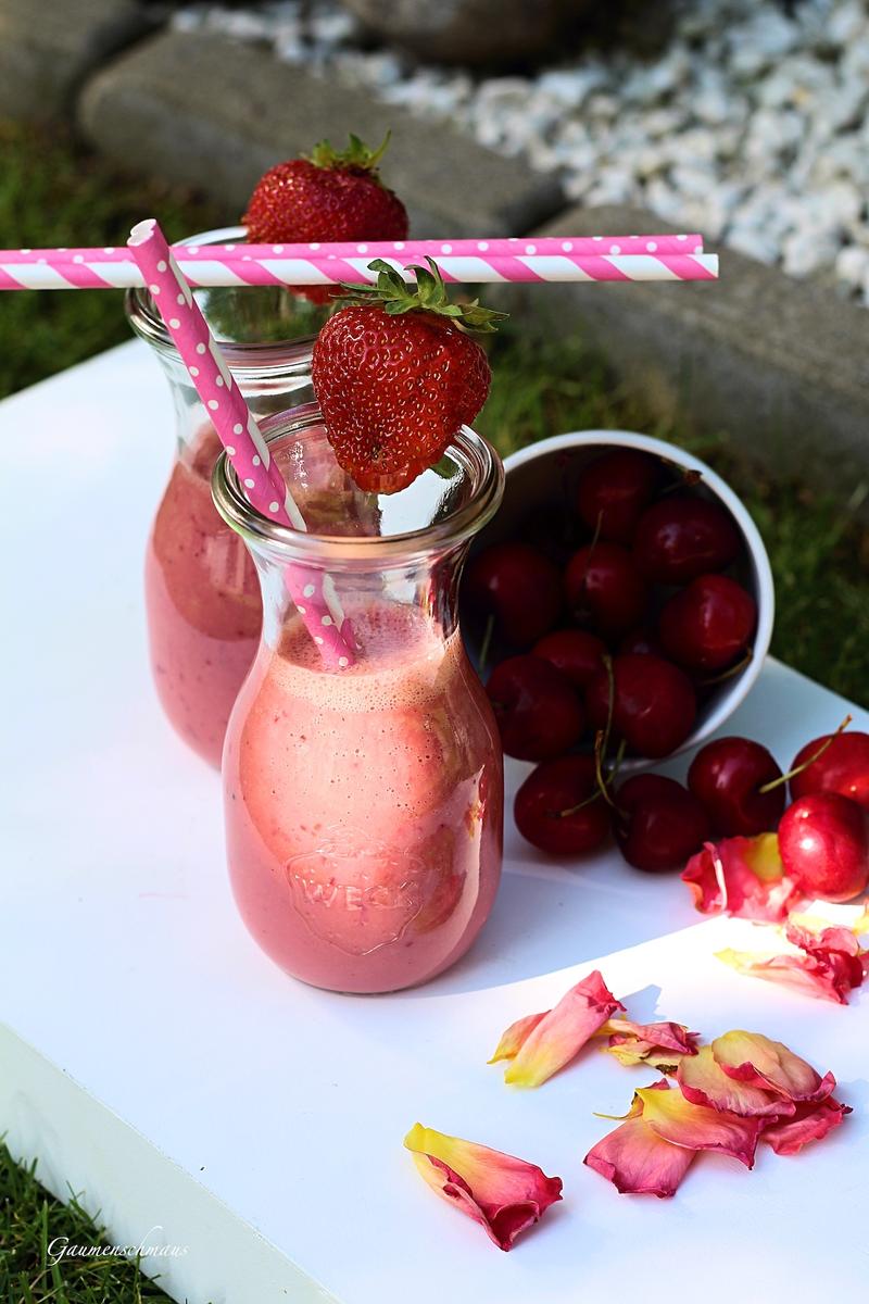 Rezeptbild: Kirsch-Erdbeer-Smoothie