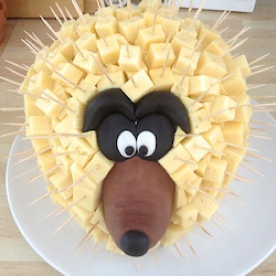 Rezeptbild: Käseigel zum runden Geburtstag