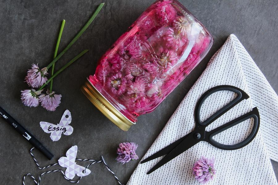 Rezeptbild: Schnittlauchblüten-Essig