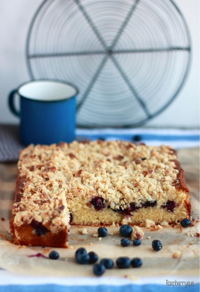 Rezeptbild: Blaubeer Streusel Blondies