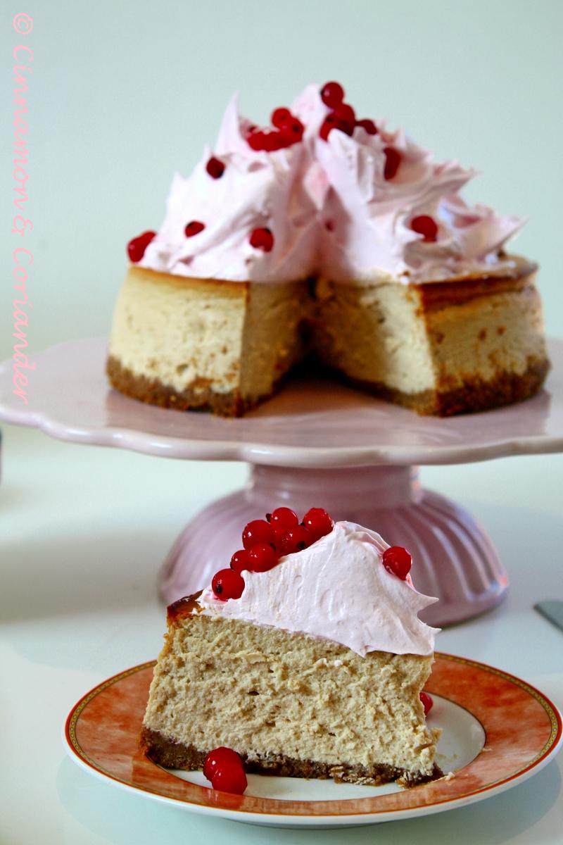 Rezeptbild: Peanut Butter Cheesecake mit Johannisbeer Meringue