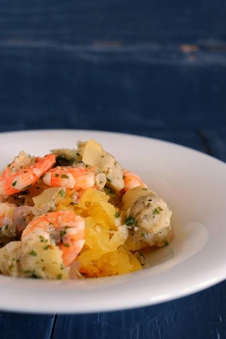 Rezeptbild: Spaghettikürbis mit Artischocken und Garnelen