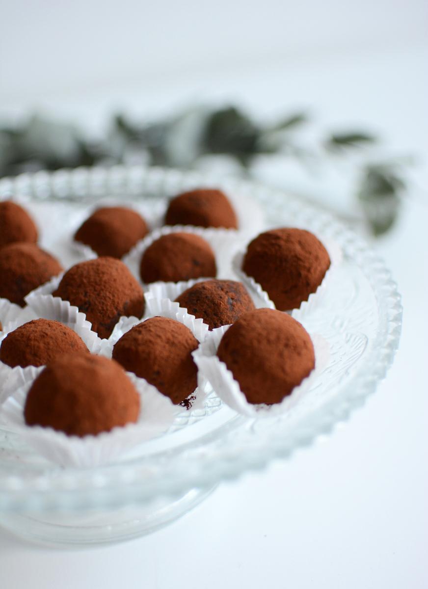 Rezeptbild: vegane Kugerl im Kakaomantel