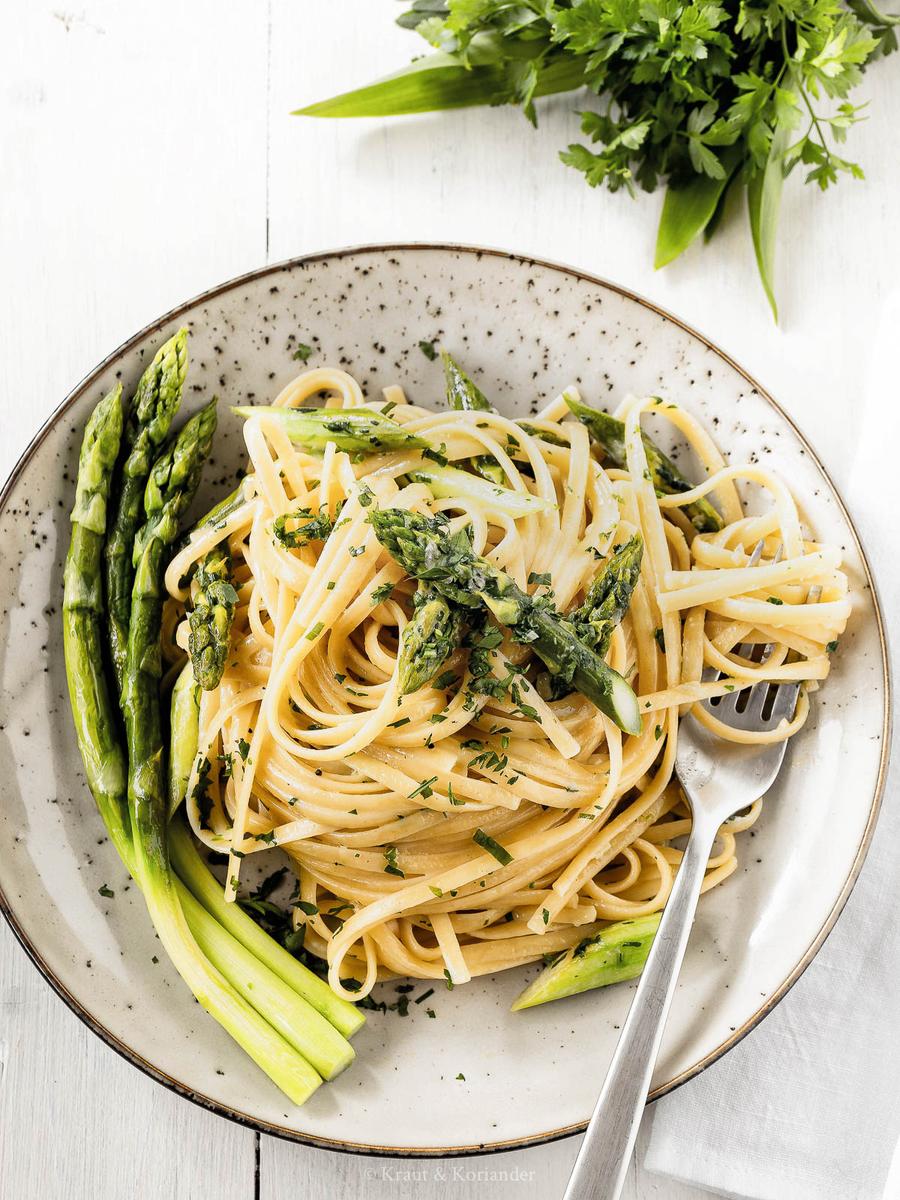 Rezeptbild: Cremige Pasta mit grünem Spargel