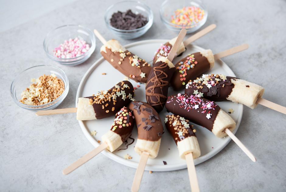 Rezeptbild: Zuckerfreies veganes Bananeneis am Stiel