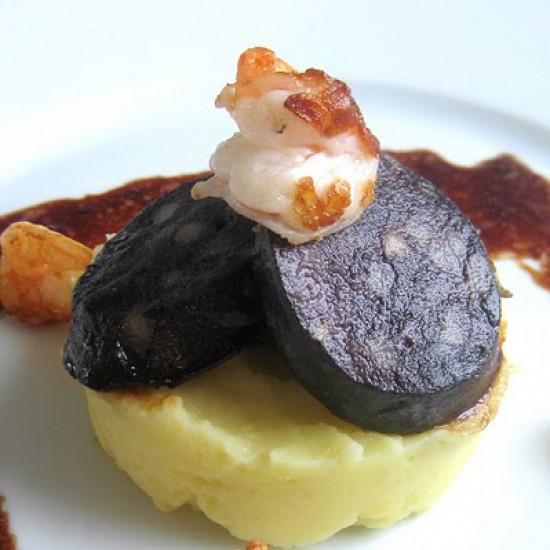 Rezeptbild: Blutwurst mit Ingwer, Limettenpüree und Garnele