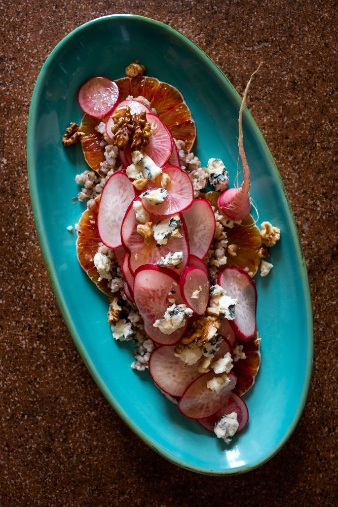 Rezeptbild: Roter Rettichsalat mit Getreide