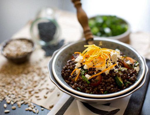 Rezeptbild: Lauwarmer Linsensalat mit Sonnenblumenkernen Krokant