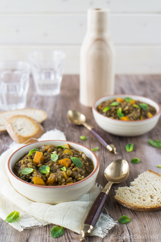 Rezeptbild: Griechische Linsensuppe {Fakes soupa} 
