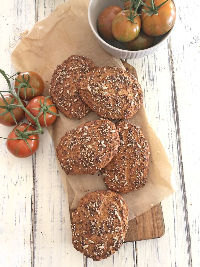 Rezeptbild: Low Carb Saatenbrötchen