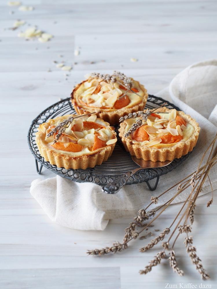 Rezeptbild: Aprikosen-Tartelettes mit Lavendel