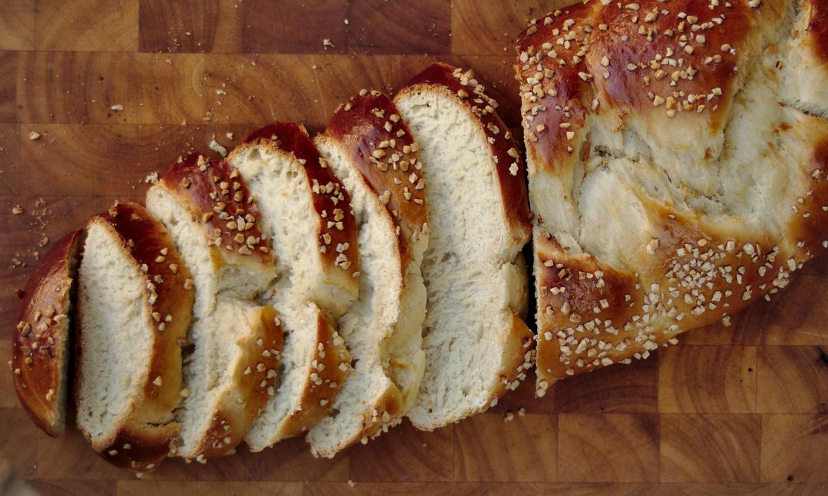 Rezeptbild: Dinkel Hefezopf! Weich und soft, hmmmm......