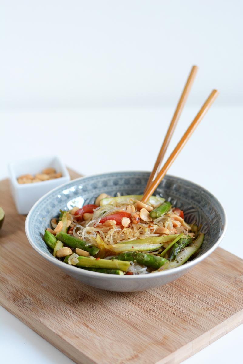 Rezeptbild: Scharfer Glasnudelsalat mit Spargel