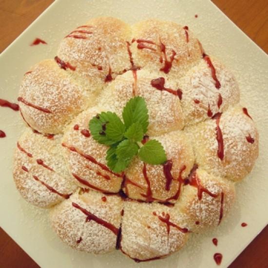 Rezeptbild: Buchteln und Knieküchl