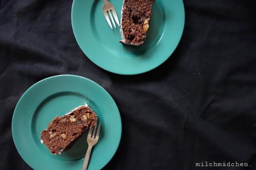 Rezeptbild: Würziger Kuchen mit schwarzen Oliven
