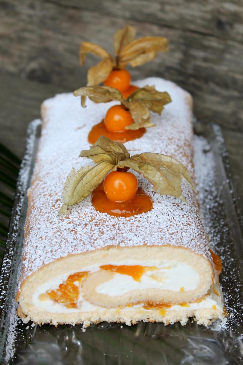 Rezeptbild: Mandarinen Biskuitrolle