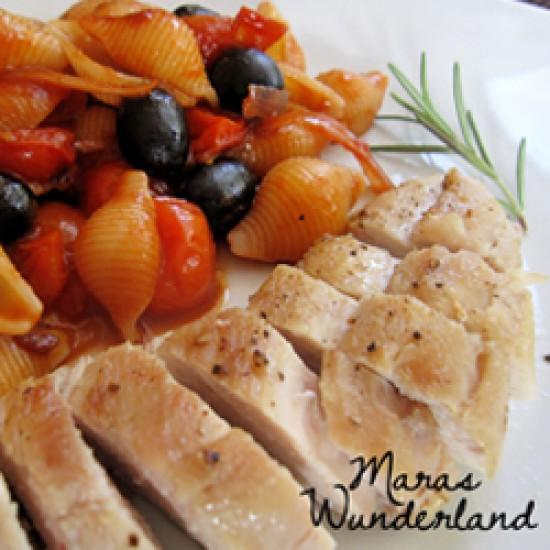 Rezeptbild: Pasta mit Hähnchen in Rotwein-Tomatensauce