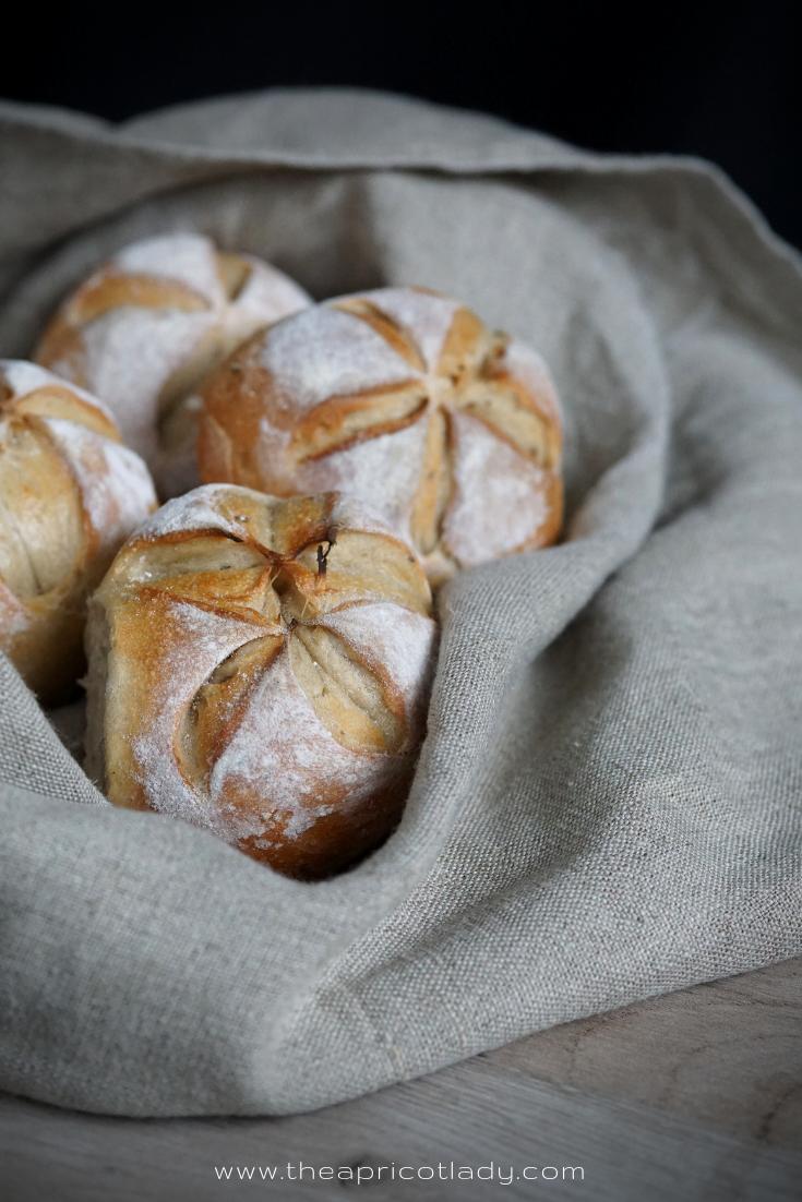 Rezeptbild: Weizen-Dinkel-Brötchen 