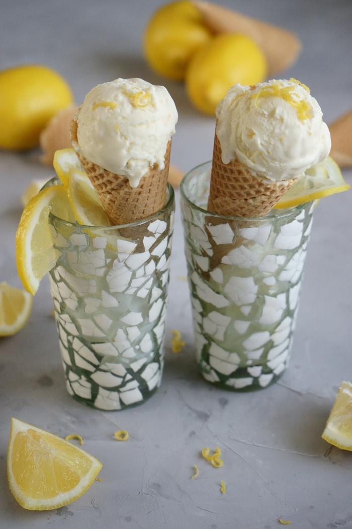 Rezeptbild: Zitronen Joghurt Eis