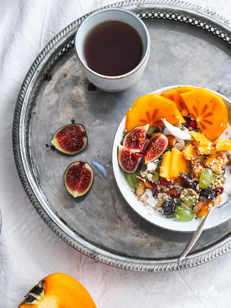 Rezeptbild: Glutenfreies superfood Müsli mit Chia Samen, Goji Beeren und Schokoladenstückchen