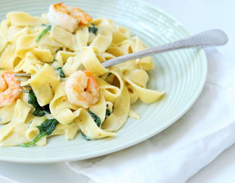 Rezeptbild: Tagliatelle mit Spinat & Garnelen