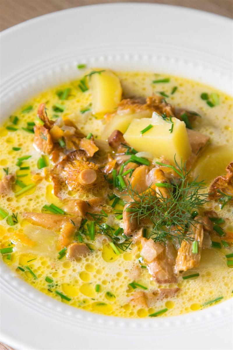 Rezeptbild: PFIFFERLINGSUPPE
