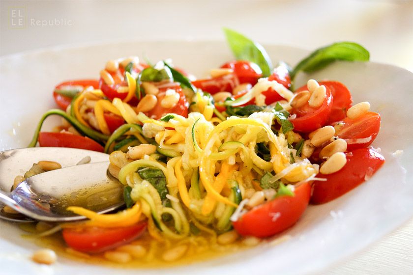Rezeptbild: Sommer Zucchini-Nudelsalat