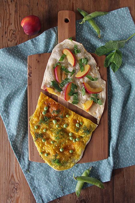 Rezeptbild: Zweierlei vegane Flammkuchen