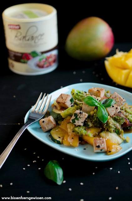 Rezeptbild: Sesamtofu mit Mangosoße
