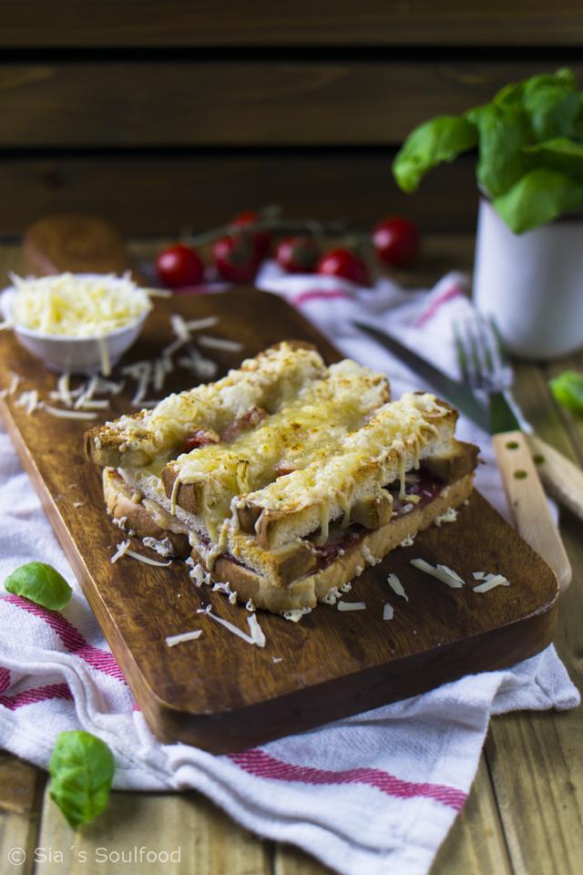 Rezeptbild: Pizza Sandwich
