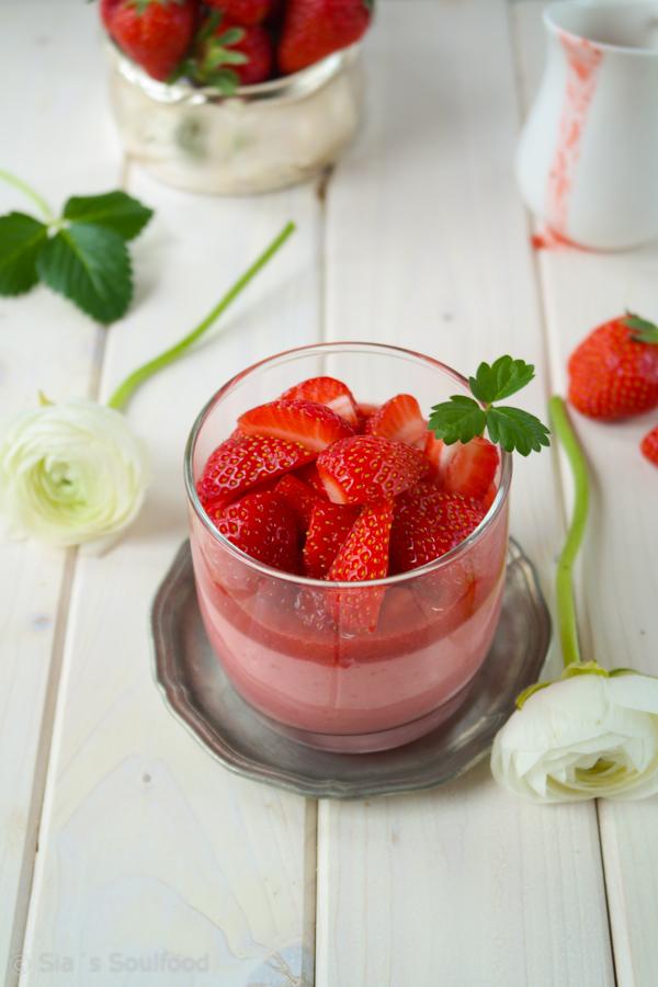 Rezeptbild: Erdbeer-Creme