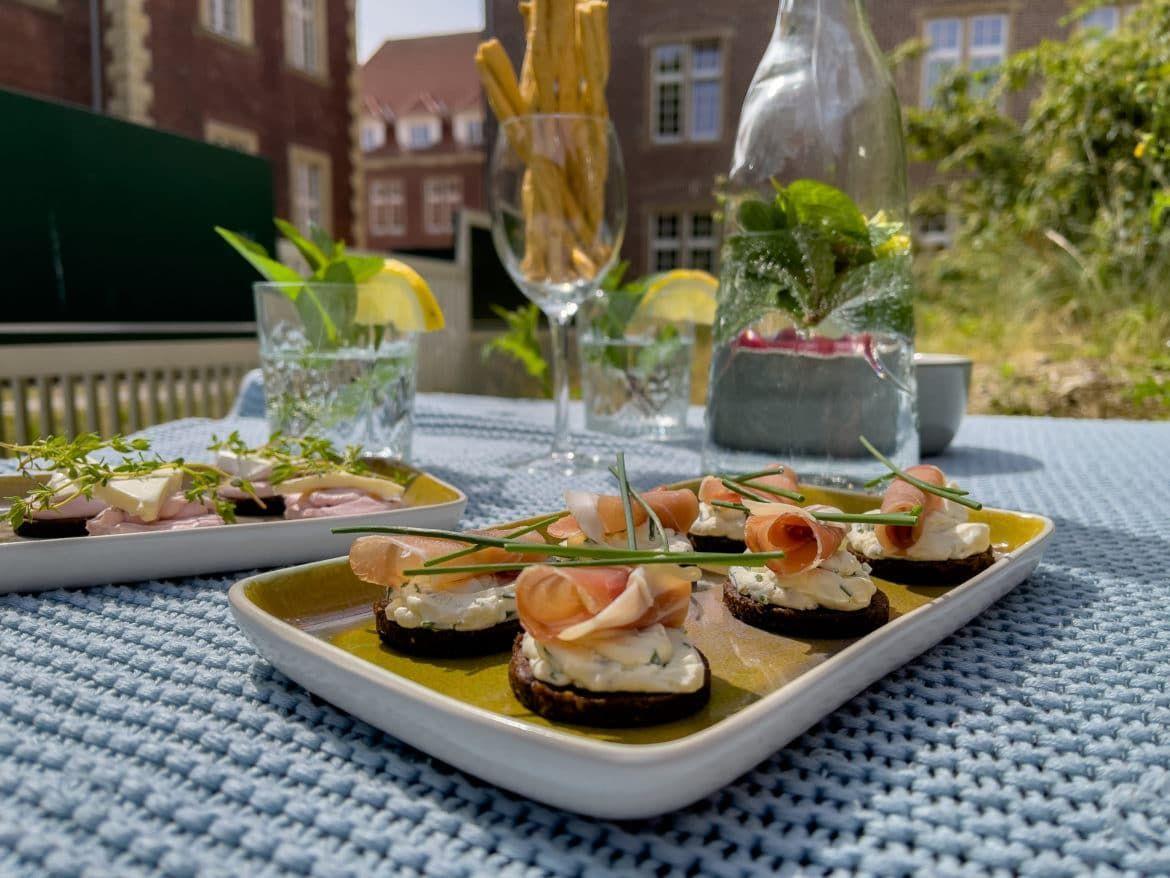 Rezeptbild: Pumpernickel Rezept – leckere Tapas mit Frischkäse