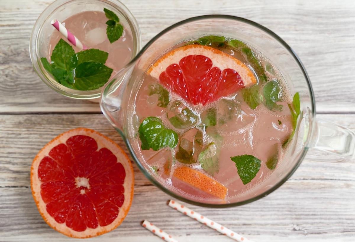 Rezeptbild: Frische Grapefruit-Limonade - Pink Grapefruit Soda