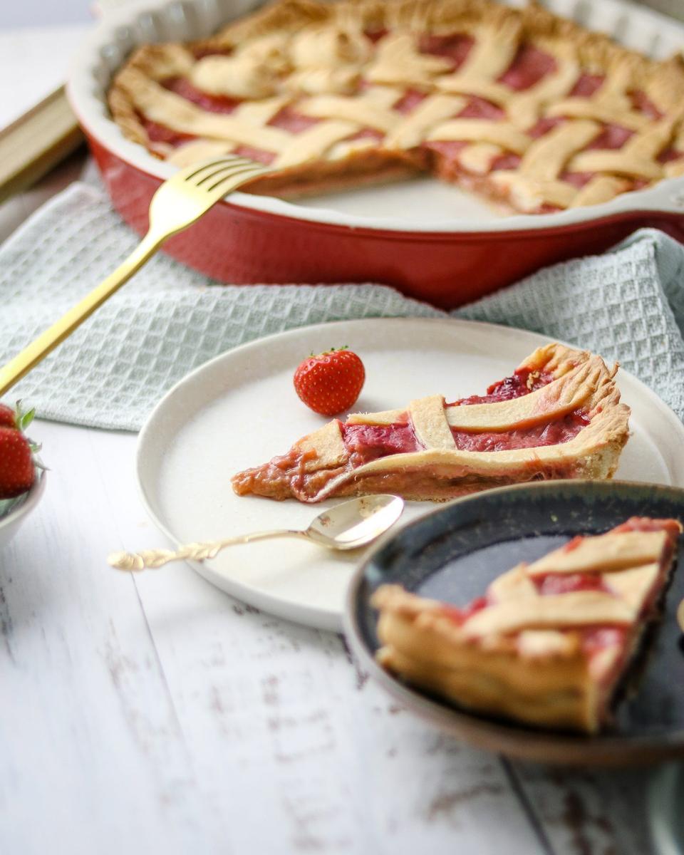 Rezeptbild: Erdbeer-Rhabarber Tarte