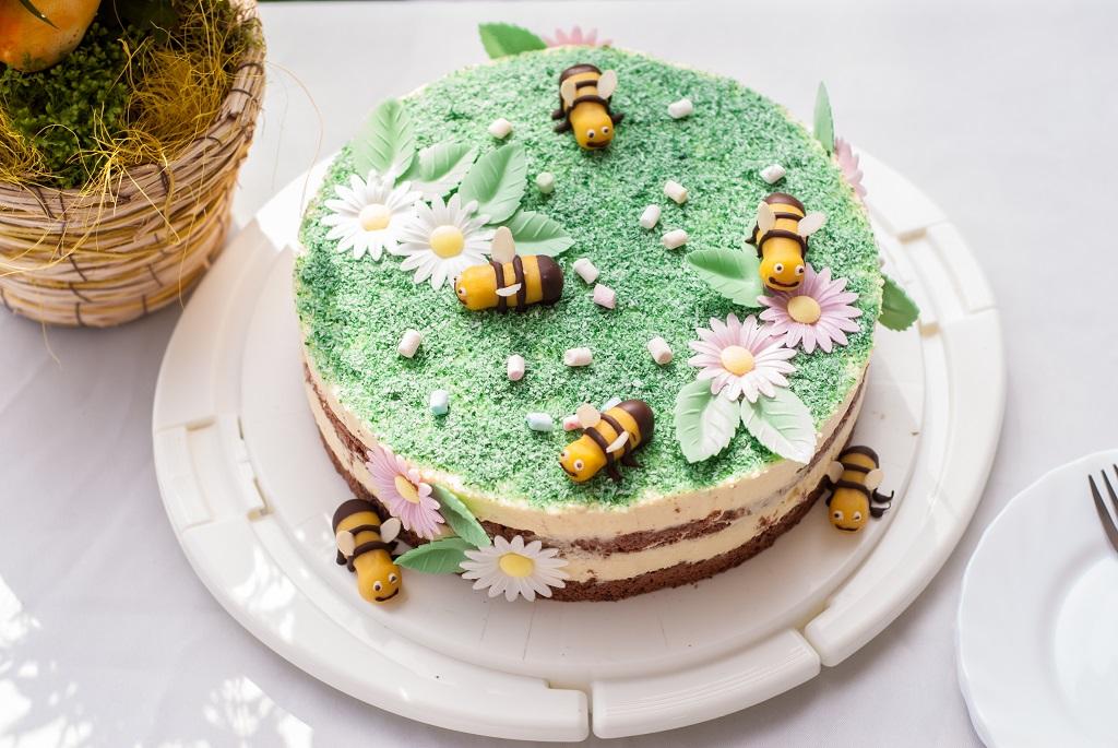 Rezeptbild: Schoko Mango Bienentorte
