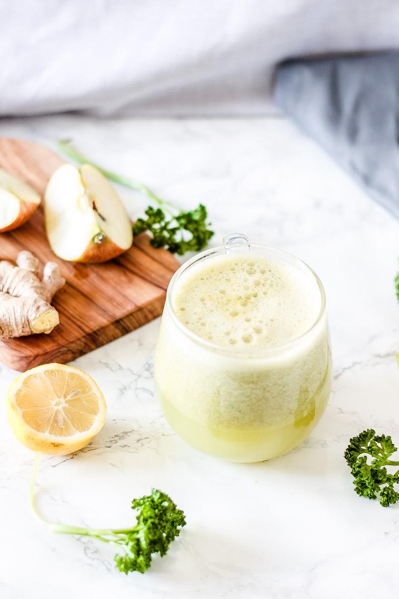 Rezeptbild: Saft Rezept mit Äpfeln und Sellerie