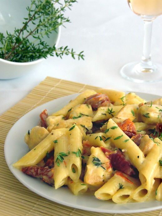 Rezeptbild: One Pot Pasta Hähnchen Thymian