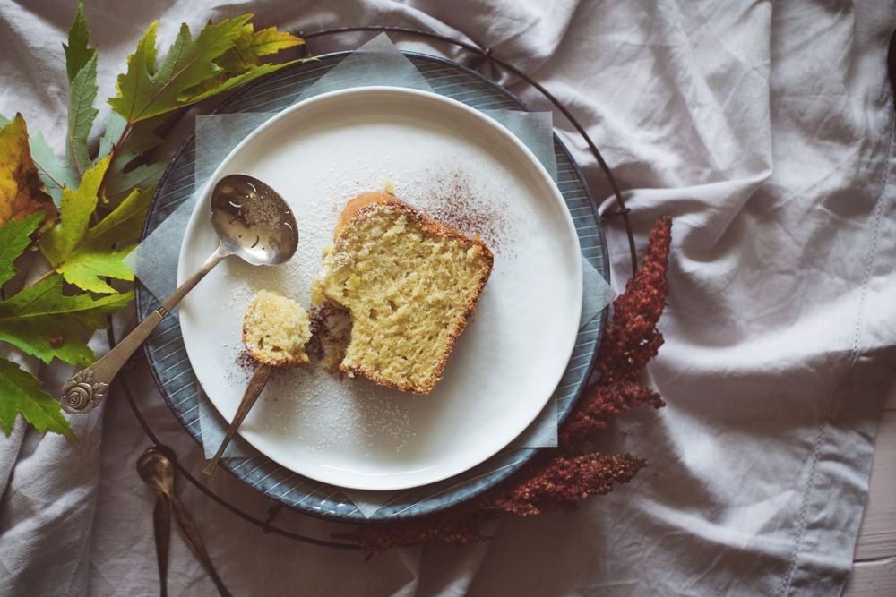 Rezeptbild: Bananenbrot mit Crème fraîche
