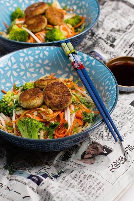 Rezeptbild: Bohnenbällchen auf Asia Salat