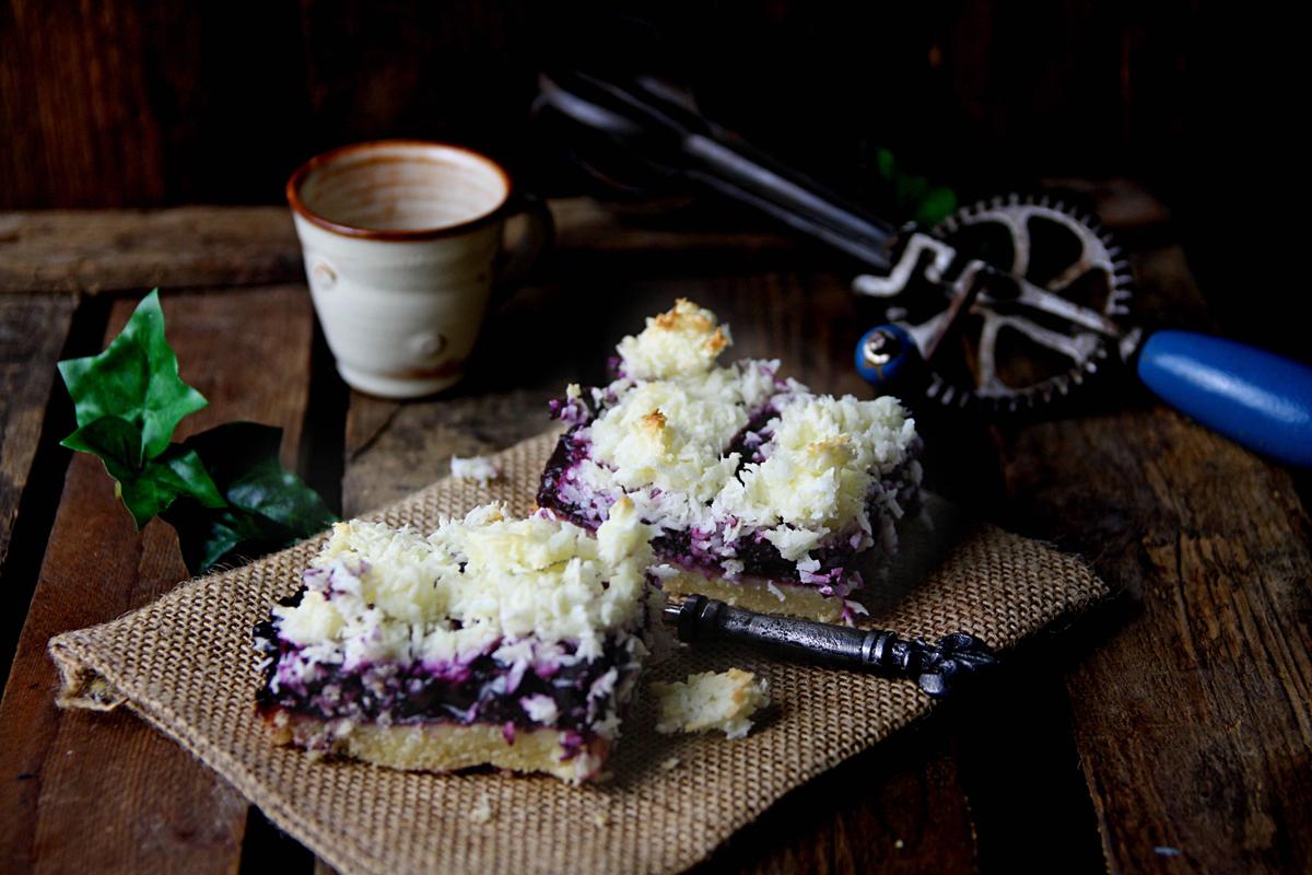 Rezeptbild: Blaubeer Kokos Schnitte