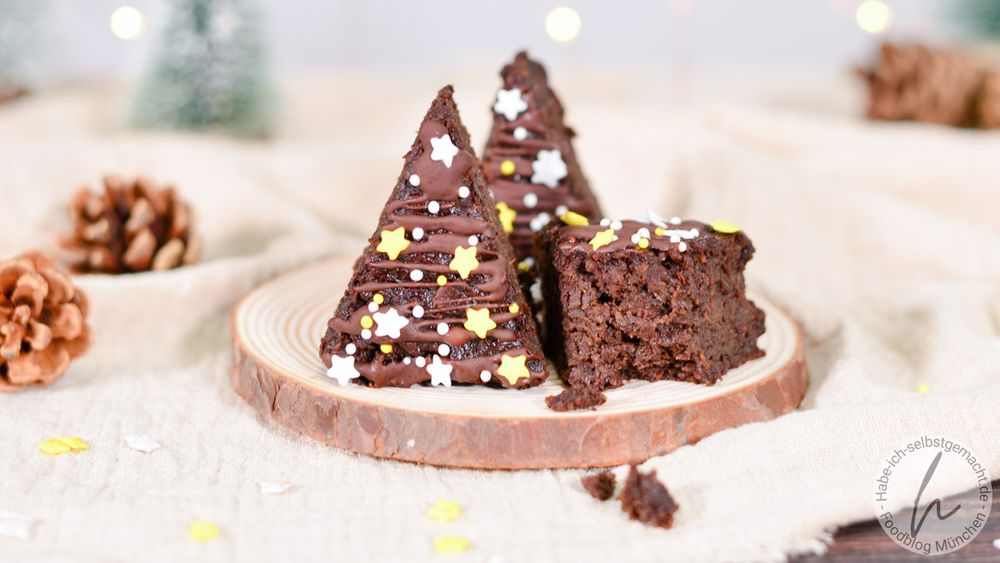 Rezeptbild: Gesündere Weihnachtsbrownies ohne Zucker