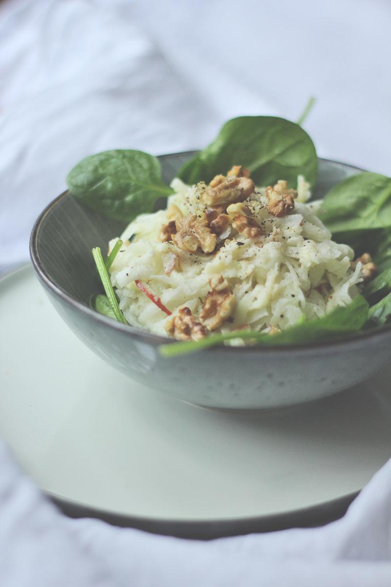 Rezeptbild: Kohlrabi-Salat im Waldorf-Style